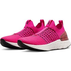 Nike Women's React Phantom Flyknit Running Shoes